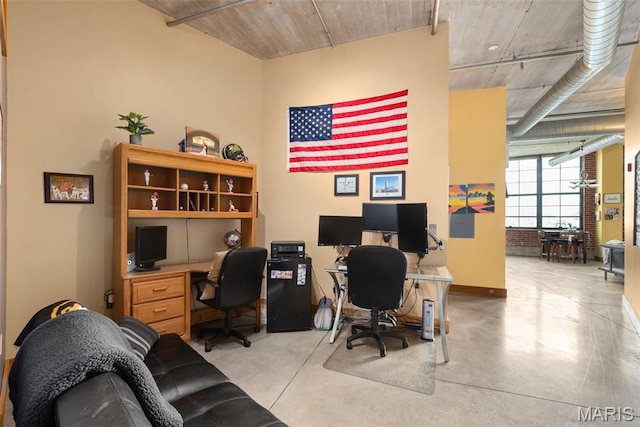 2323 Locust St Unit 308, Saint Louis, MO 63103 - office featuring finished concrete flooring and baseboards