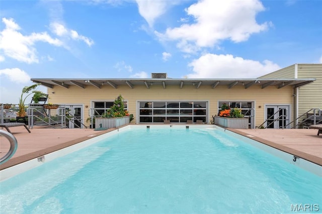 2323 Locust St Unit 308, Saint Louis, MO 63103 - swimming pool with a wooden deck