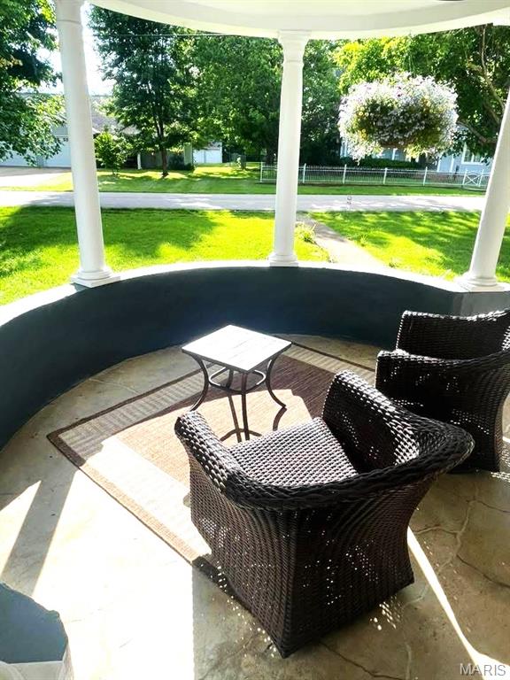 10216 High St, Belgrade, MO 63622 - view of porch