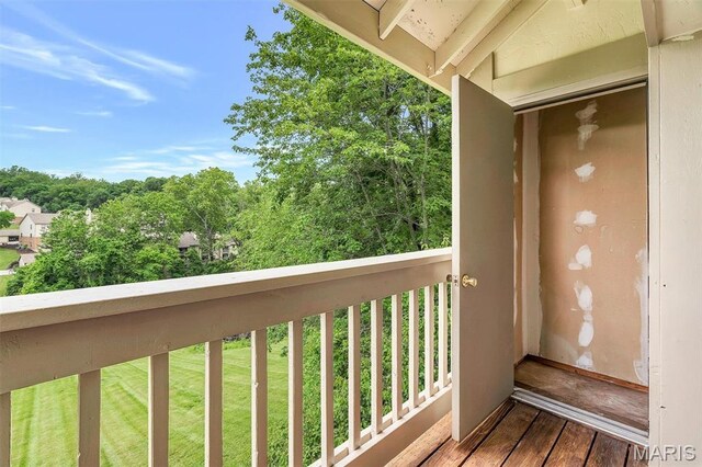 2303 Yosemite Park Ct Unit E, Maryland Heights, MO 63043 - view of balcony