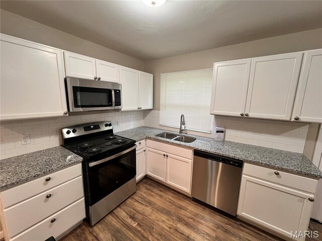 4401 Rhine Dr, Florissant, MO 63033