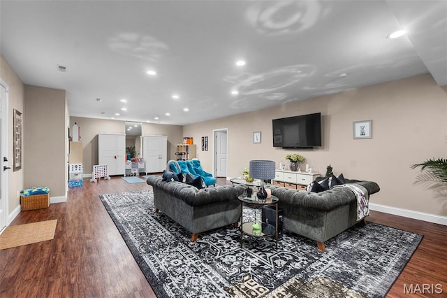 2291 Cambridge, Jackson, MO 63755 - living area featuring recessed lighting, baseboards, and wood finished floors