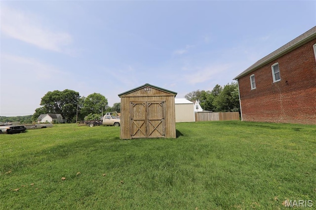 607 Main St, Keyesport, IL 62253 - view of yard