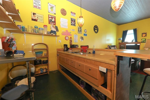 607 Main St, Keyesport, IL 62253 - office with a sink