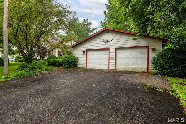148 N Nebraska St, Marine, IL 62061 - view of detached garage