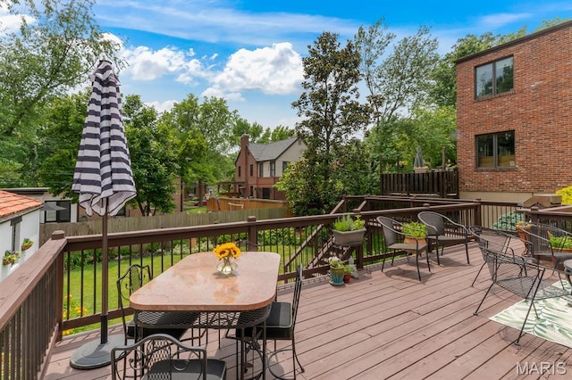 7428 Wellington Way, Clayton, MO 63105 - deck featuring outdoor dining area