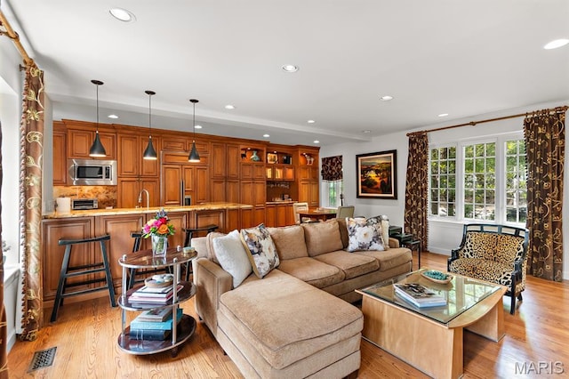 7428 Wellington Way, Clayton, MO 63105 - living area featuring recessed lighting and light wood-style floors