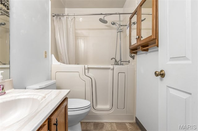 1121 N Desloge Dr Unit J-2, Desloge, MO 63601 - full bathroom featuring vanity, shower / bath combination with curtain, and toilet