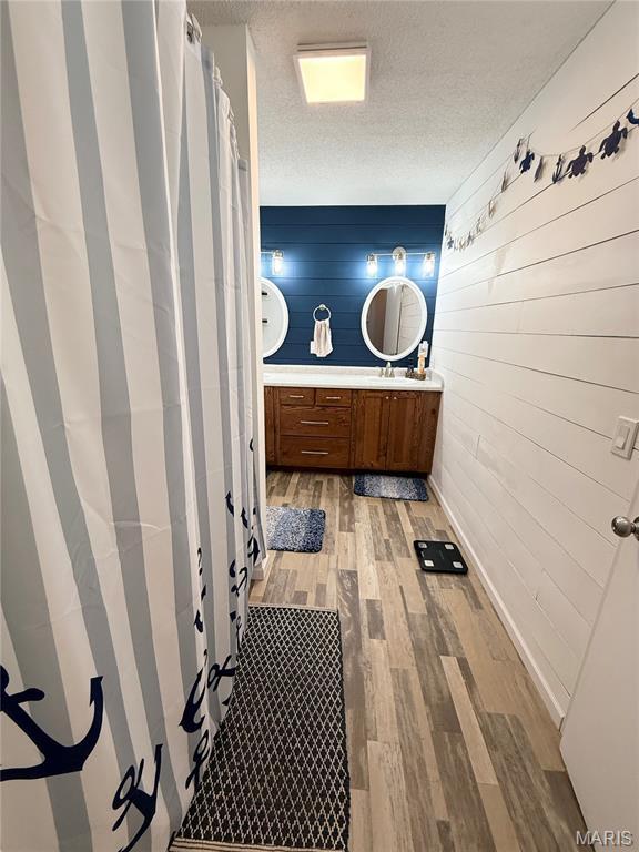 709 N Livingston, Shelbina, MO 63468 - photo 8