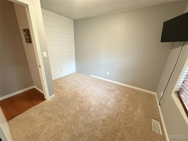 709 N Livingston, Shelbina, MO 63468 - photo 11