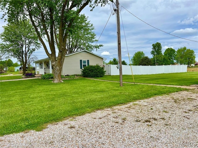 873 White Rd, Montgomery City, MO 63361 - view of yard featuring covered porch