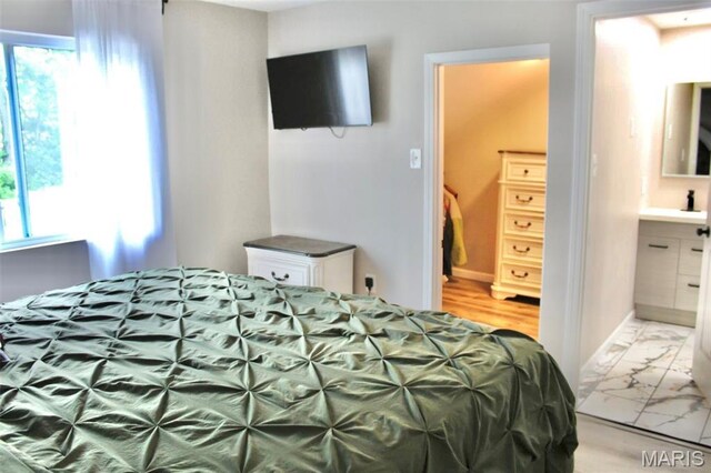 10643 Thorpe Ave, Saint Louis, MO 63114 - photo 20