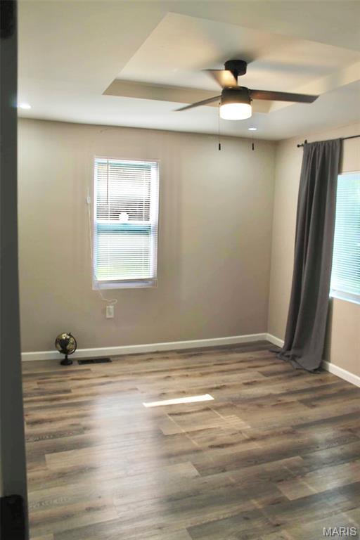 10643 Thorpe Ave, Saint Louis, MO 63114 - photo 23