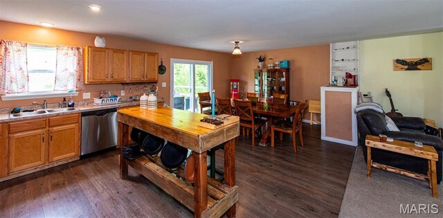 1532 Saint Charles Dr, Hillsboro, MO 63050