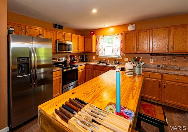 1532 Saint Charles Dr, Hillsboro, MO 63050