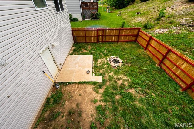 1532 Saint Charles Dr, Hillsboro, MO 63050