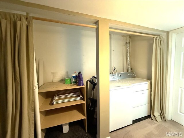4333 Laclede Ave Unit D, Saint Louis, MO 63108 - laundry room featuring separate washer and dryer and light colored carpet