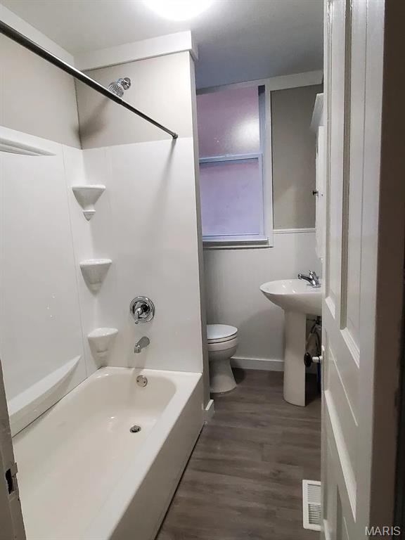 4652 Alaska Ave, Saint Louis, MO 63111 - photo 5