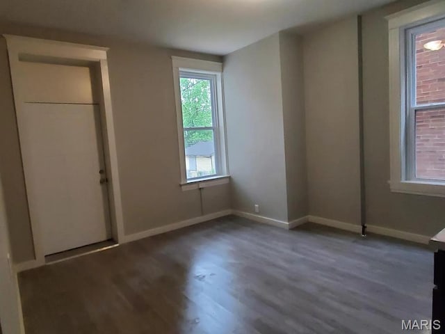 4652 Alaska Ave, Saint Louis, MO 63111 - photo 7