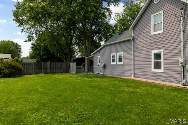 311 S Edwardsville St, Staunton, IL 62088 - view of yard