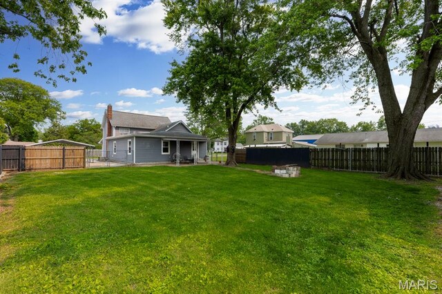 311 S Edwardsville St, Staunton, IL 62088 - view of fenced backyard