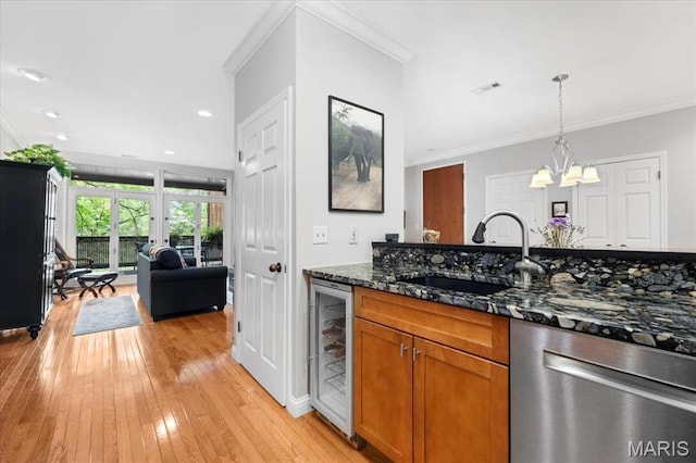 155 N Hanley Rd Unit 207, Saint Louis, MO 63105