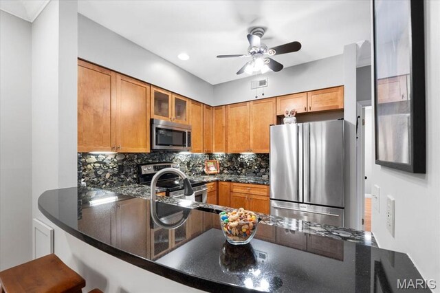 155 N Hanley Rd Unit 207, Saint Louis, MO 63105
