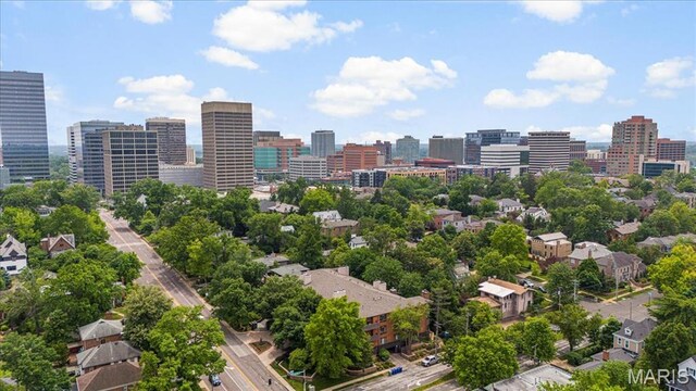 155 N Hanley Rd Unit 207, Saint Louis, MO 63105