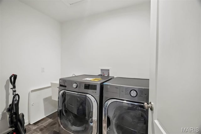 708 Kenmare Ct, Ofallon, MO 63368 - washroom with independent washer and dryer