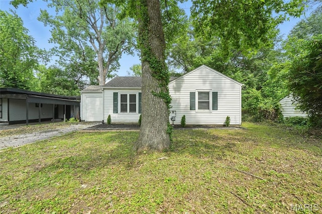 260 S Hartnett Ave, Saint Louis, MO 63135 - view of front of property with a front lawn