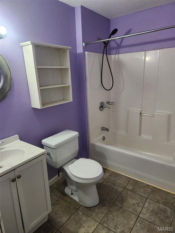 617 N 2nd St, Dupo, IL 62239