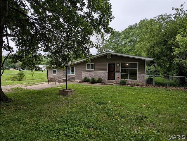 326 S Elm St, Bethalto, IL 62010 - view of front of home with a patio area