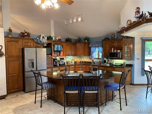 12702 Crestview Ln, Trenton, IL 62293