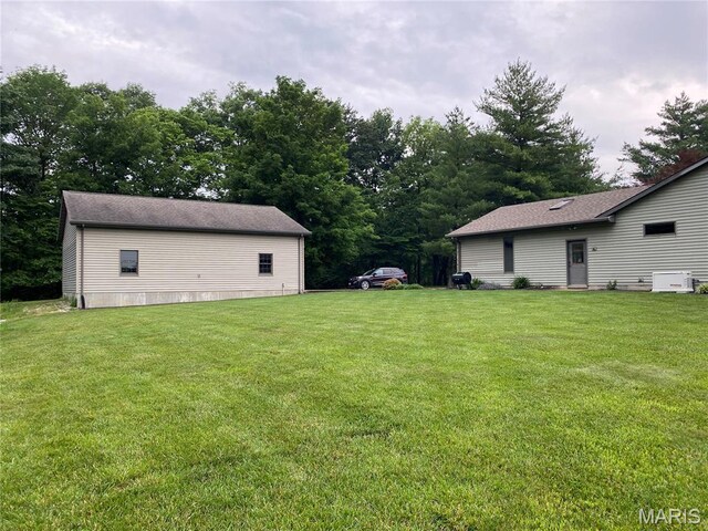 12702 Crestview Ln, Trenton, IL 62293