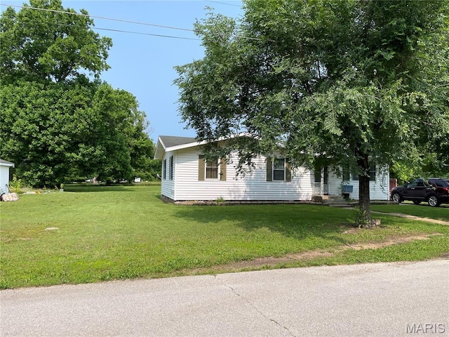 402 Legion Park Rd, Piedmont, MO 63957 - view of front of property featuring a front lawn