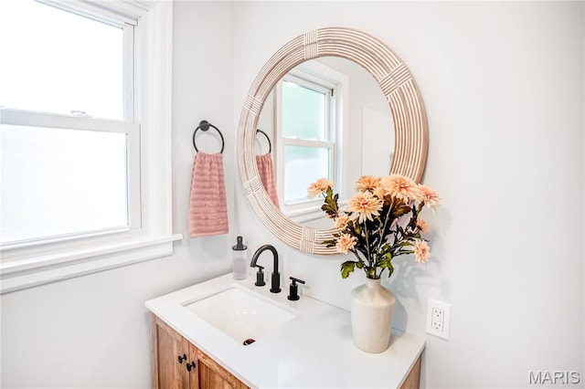 420 E Hauser St, Litchfield, IL 62056 - bathroom with vanity