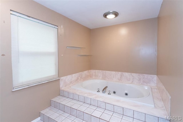 10728 Forest Path Dr, Saint Louis, MO 63128 - photo 14
