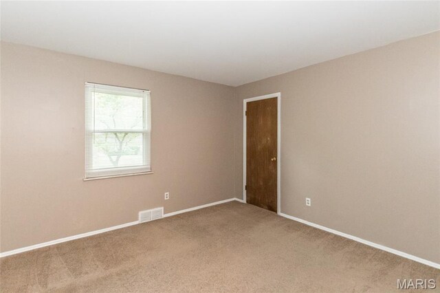 10728 Forest Path Dr, Saint Louis, MO 63128 - photo 15