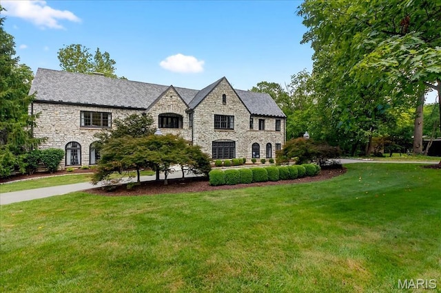 33 Dromara Rd, Ladue, MO 63124
