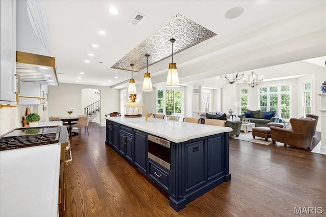 33 Dromara Rd, Ladue, MO 63124