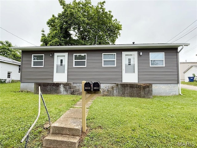 604 N Henderson St Unit A & B, Salem, MO 65560 - view of front of property with a front lawn and entry steps