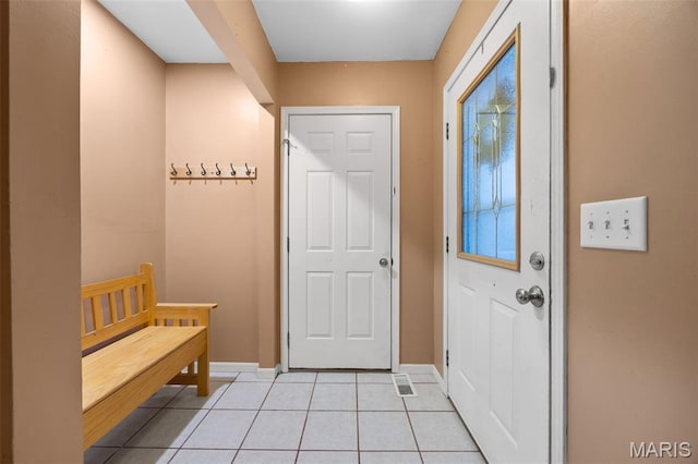 205 Fawn Meadow Ct, Ofallon, MO 63366 - entrance foyer with baseboards and light tile patterned flooring