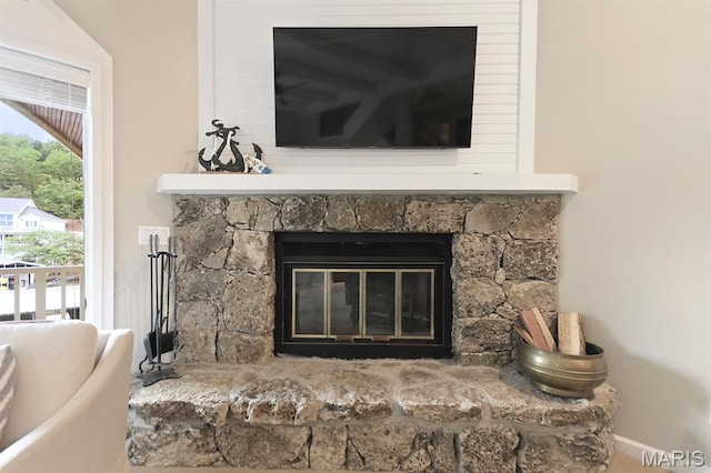 6620 Lake Point Dr Unit 26, Osage Beach, MO 65065 - detailed view of a stone fireplace