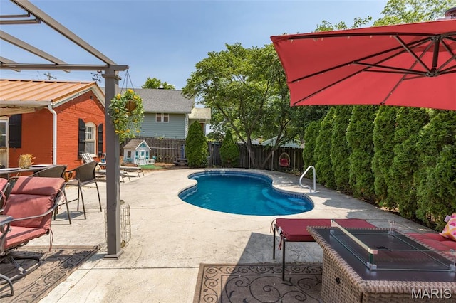 698N 3rd St, Saint Genevieve, MO 63670 - view of pool with a patio area and a fenced backyard