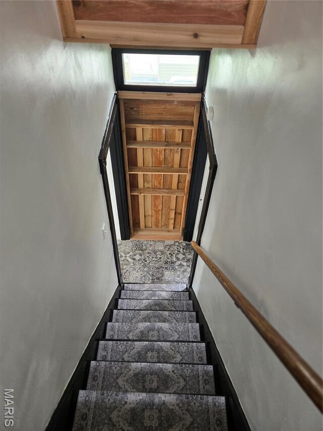107 N 18th St, Belleville, IL 62226 - view of stairway