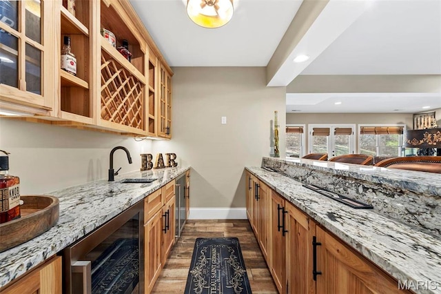 1315 Wildhorse Meadows Dr, Chesterfield, MO 63005 - indoor wet bar featuring beverage cooler, dark wood-style floors, baseboards, and recessed lighting
