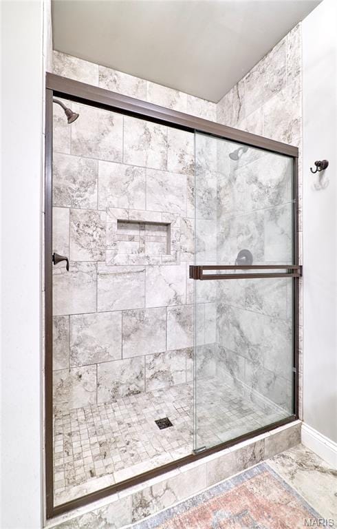 1810 Barclay Bluff Ct, Wentzville, MO 63385 - full bath with a stall shower and baseboards