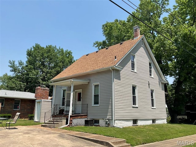 720 Zschokke St, Highland, IL 62249 - photo 2