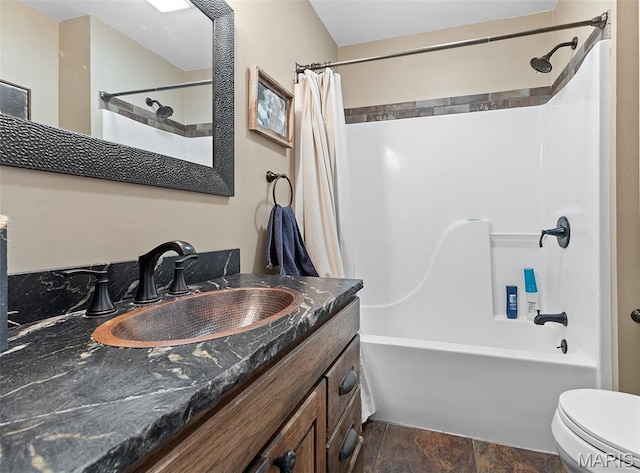 2004 Possum Hollow Rd, Farmington, MO 63640 - bathroom featuring shower / tub combo, vanity, and toilet