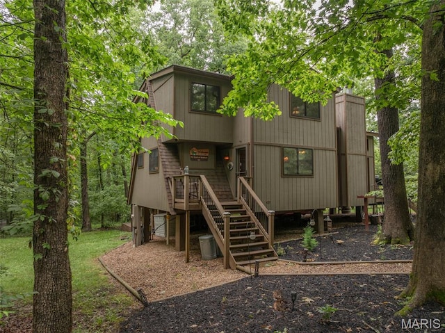 483 Hummingbird View Dr, Innsbrook, MO 63390 - rear view of property with stairs